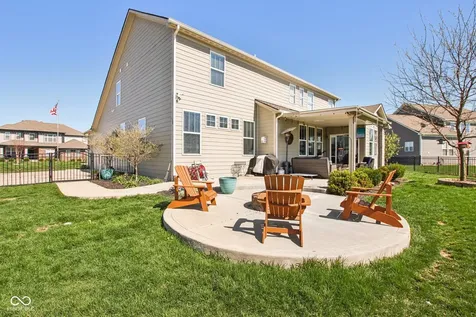 2498 Stonehaven Way Avon IN 46123