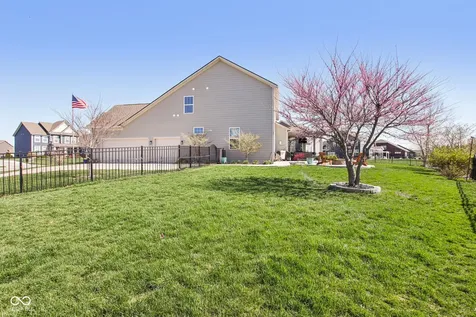 2498 Stonehaven Way Avon IN 46123