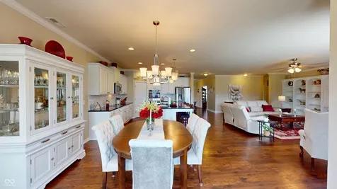 6103 Royal Gate Place Indianapolis IN 46237