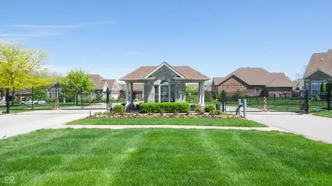 6103 Royal Gate Place Indianapolis IN 46237