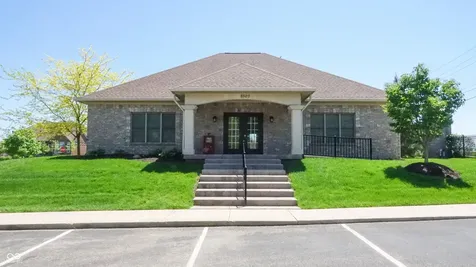 6103 Royal Gate Place Indianapolis IN 46237