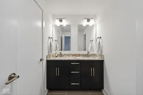 110 E North Street Indianapolis IN 46204