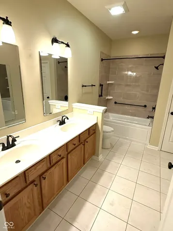 6981 Park Square Drive Avon IN 46123