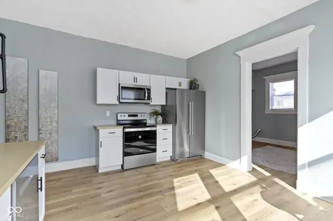 17 Parkview Avenue Indianapolis IN 46201