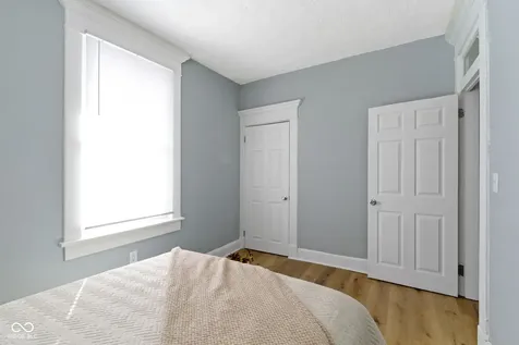 17 Parkview Avenue Indianapolis IN 46201