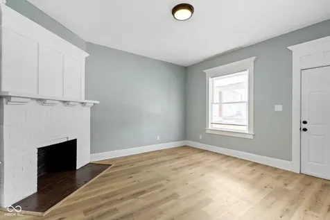 17 Parkview Avenue Indianapolis IN 46201