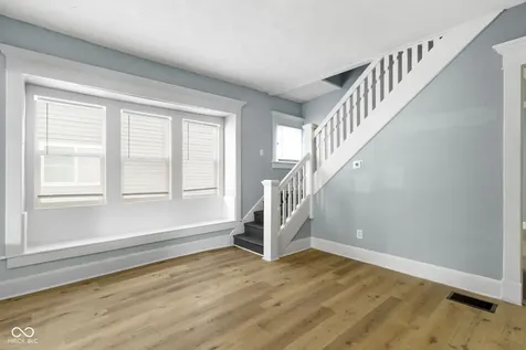 17 Parkview Avenue Indianapolis IN 46201