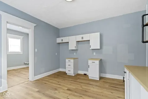 17 Parkview Avenue Indianapolis IN 46201