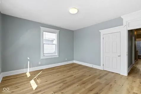 17 Parkview Avenue Indianapolis IN 46201