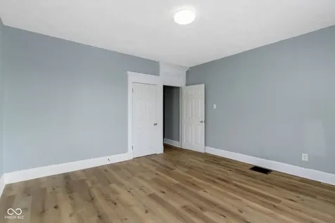 17 Parkview Avenue Indianapolis IN 46201