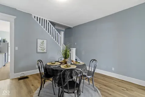 17 Parkview Avenue Indianapolis IN 46201