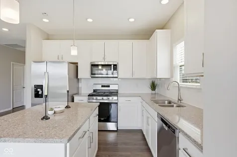 1212 Bontrager Lane Shelbyville IN 46176