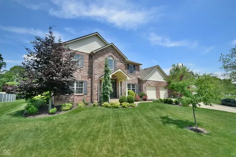 224 W Stoney Trail Greenfield IN 46140