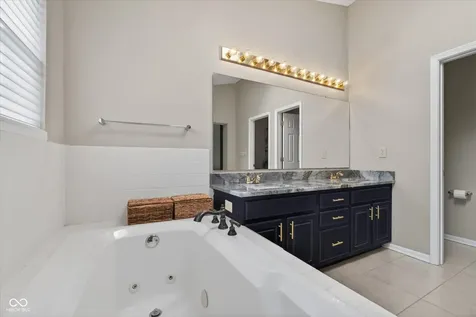 8079 Lower Bay Lane Indianapolis IN 46236
