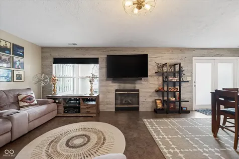 8079 Lower Bay Lane Indianapolis IN 46236