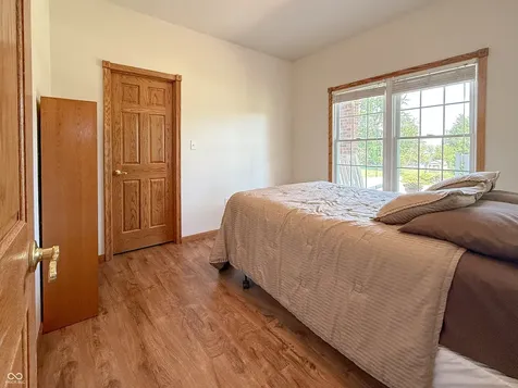 7742 N 825 E Hope IN 47246