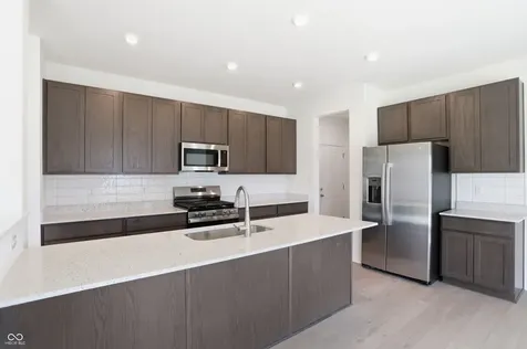 7193 Jackson Drive Cumberland IN 46229