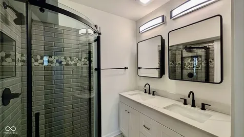 3256 Ruckle Street Indianapolis IN 46205