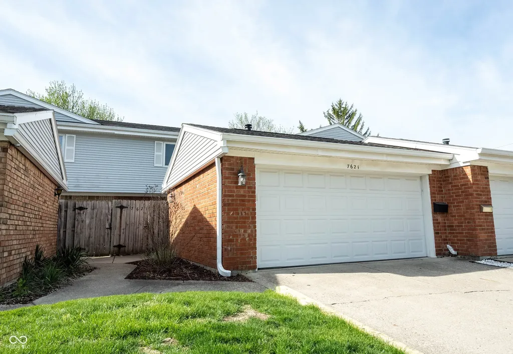 7621 Vintage Court Lawrence IN 46226