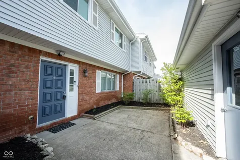 7621 Vintage Court Lawrence IN 46226