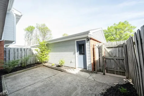 7621 Vintage Court Lawrence IN 46226