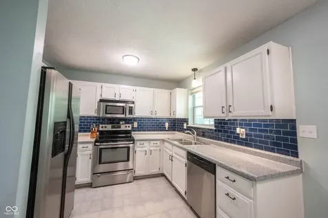 7742 Pennycroft Drive Indianapolis IN 46236