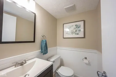 7742 Pennycroft Drive Indianapolis IN 46236