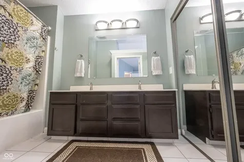 7742 Pennycroft Drive Indianapolis IN 46236