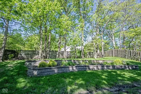 7742 Pennycroft Drive Indianapolis IN 46236