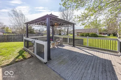 5507 Pine Knoll Boulevard Noblesville IN 46062