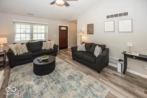 5507 Pine Knoll Boulevard Noblesville IN 46062