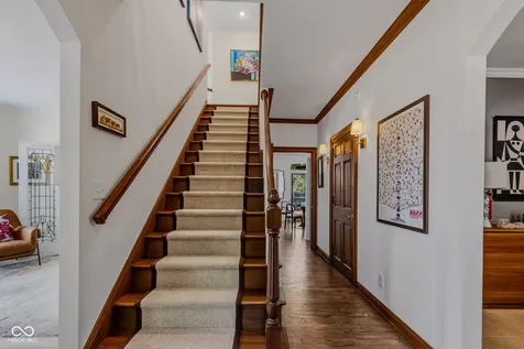 4695 Stonebridge Court Columbus IN 47201