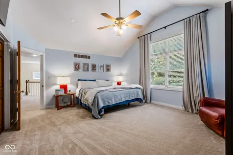 4695 Stonebridge Court Columbus IN 47201