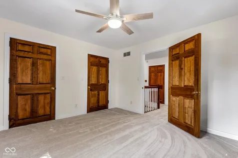 4695 Stonebridge Court Columbus IN 47201