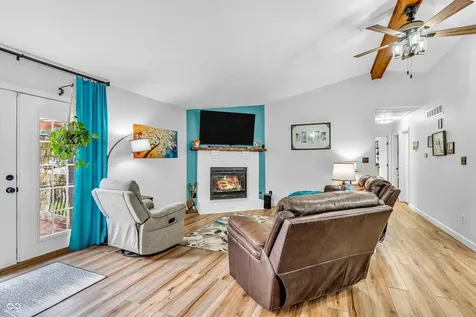 101 Jefferson Valley Coatesville IN 46121