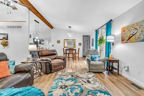 101 Jefferson Valley Coatesville IN 46121