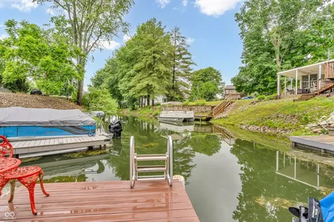101 Jefferson Valley Coatesville IN 46121