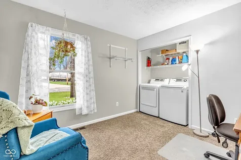 101 Jefferson Valley Coatesville IN 46121