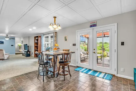 101 Jefferson Valley Coatesville IN 46121