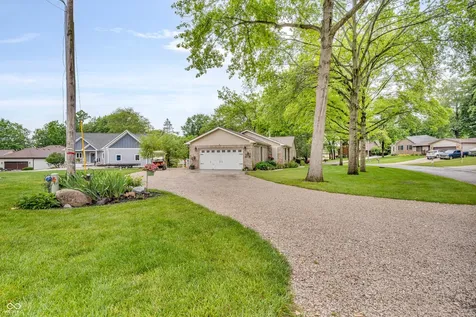 101 Jefferson Valley Coatesville IN 46121
