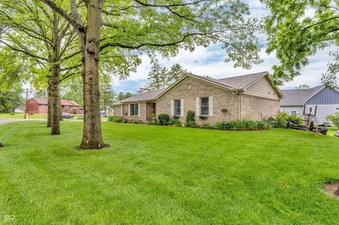 101 Jefferson Valley Coatesville IN 46121