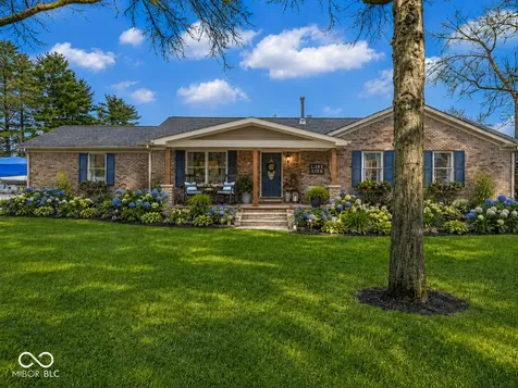 101 Jefferson Valley Coatesville IN 46121