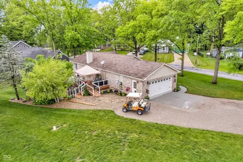 101 Jefferson Valley Coatesville IN 46121