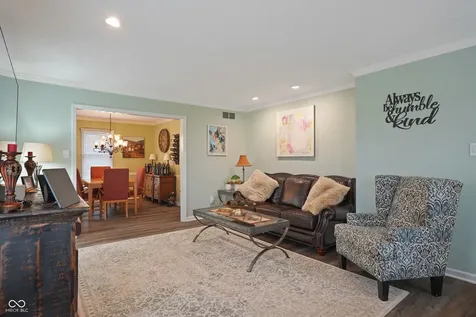 9523 E Southport Road Indianapolis IN 46259