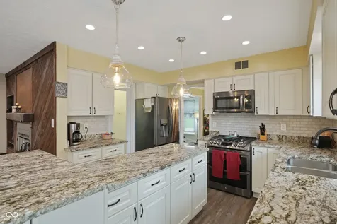 9523 E Southport Road Indianapolis IN 46259