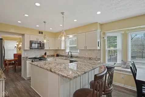 9523 E Southport Road Indianapolis IN 46259