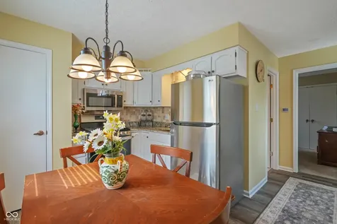 9523 E Southport Road Indianapolis IN 46259