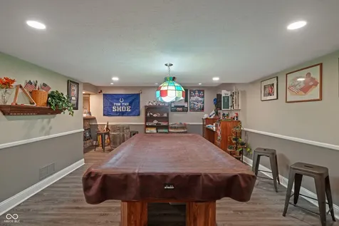 9523 E Southport Road Indianapolis IN 46259