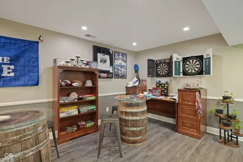 9523 E Southport Road Indianapolis IN 46259