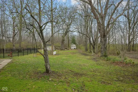 9523 E Southport Road Indianapolis IN 46259